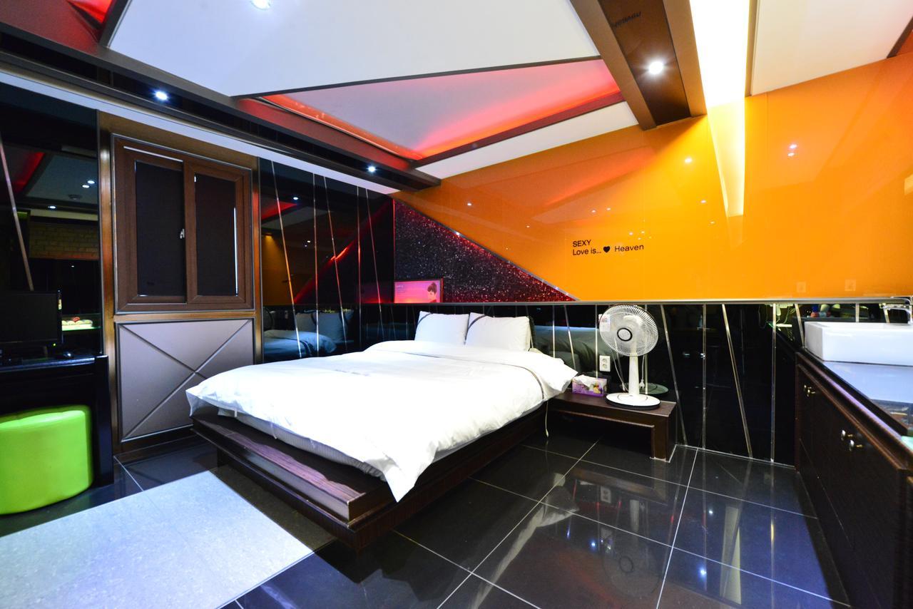 Daegu Piano Motel Ngoại thất bức ảnh