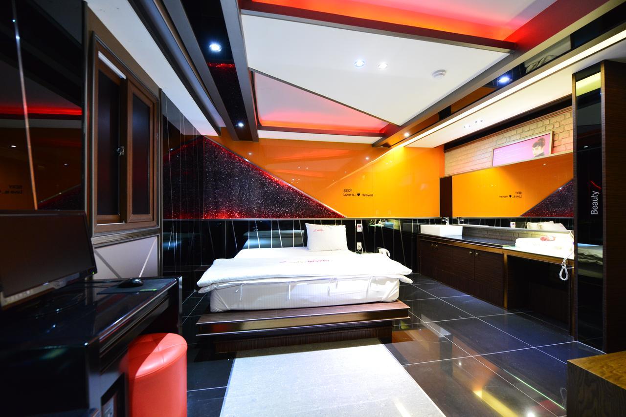 Daegu Piano Motel Ngoại thất bức ảnh
