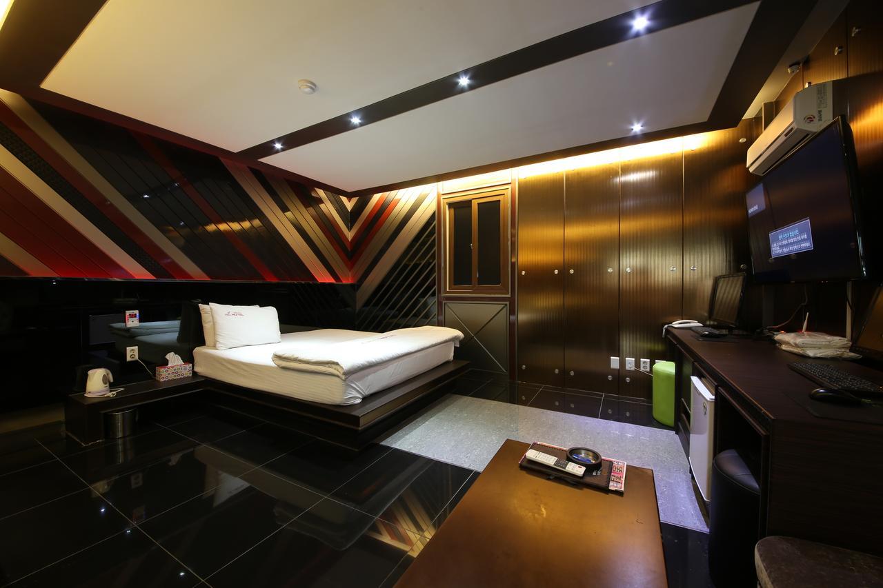 Daegu Piano Motel Ngoại thất bức ảnh