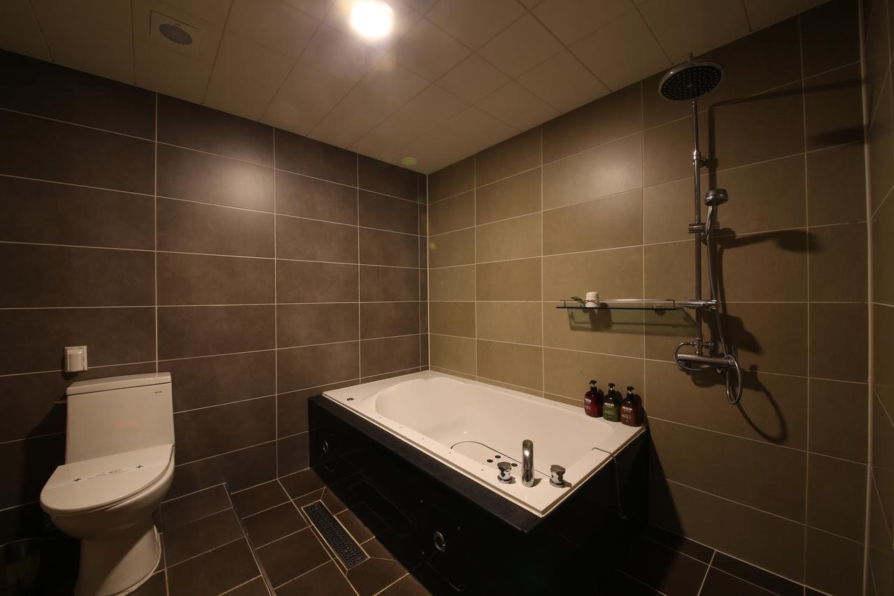Daegu Piano Motel Ngoại thất bức ảnh