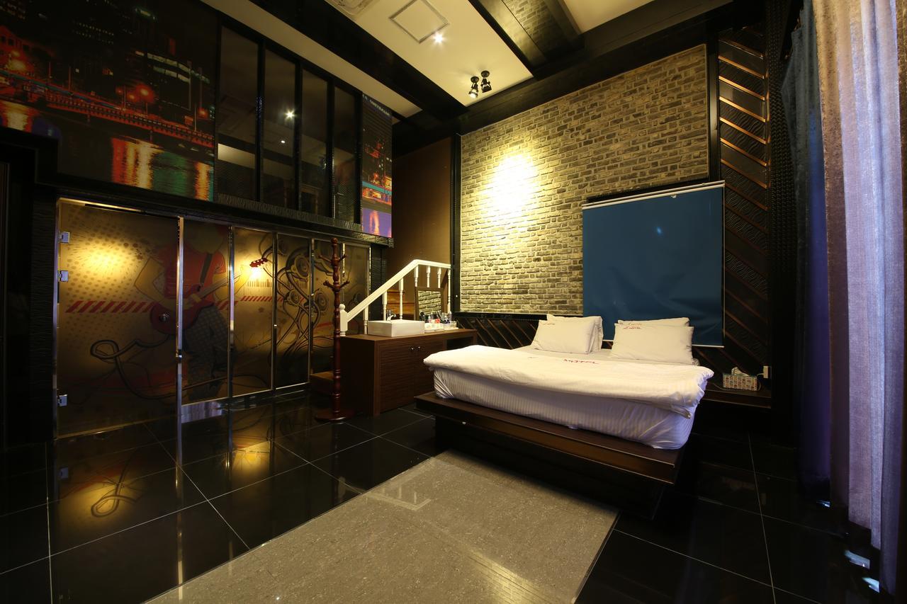 Daegu Piano Motel Ngoại thất bức ảnh