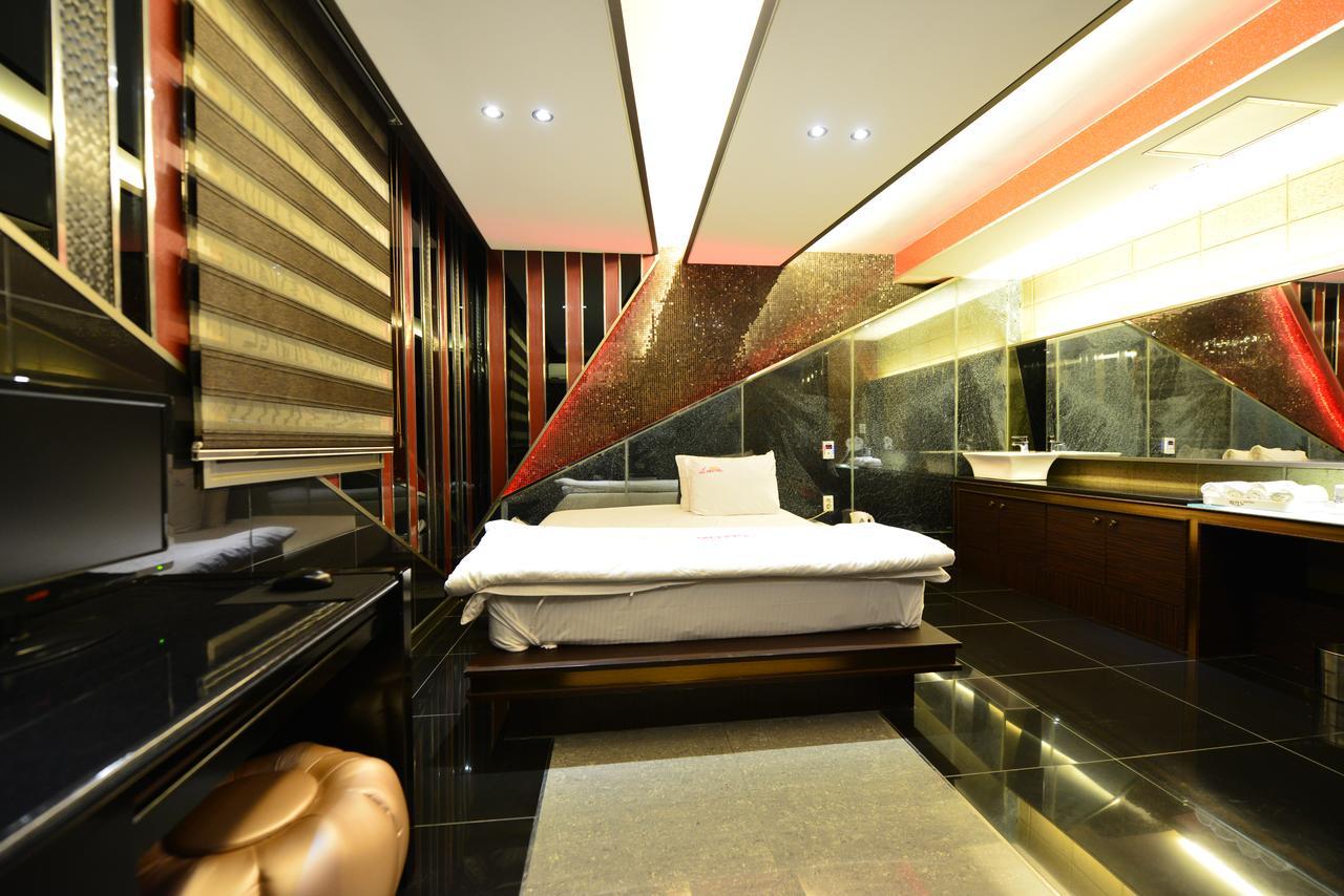 Daegu Piano Motel Ngoại thất bức ảnh