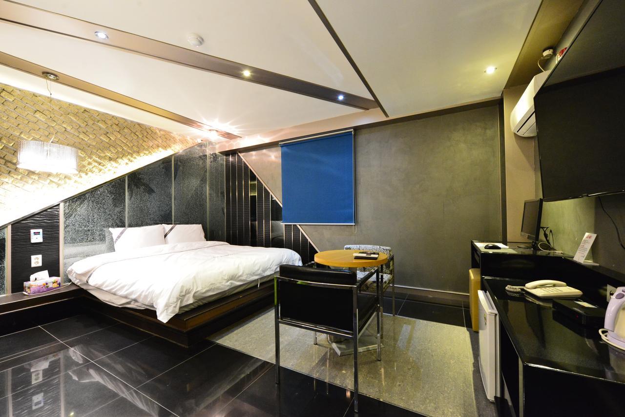 Daegu Piano Motel Ngoại thất bức ảnh
